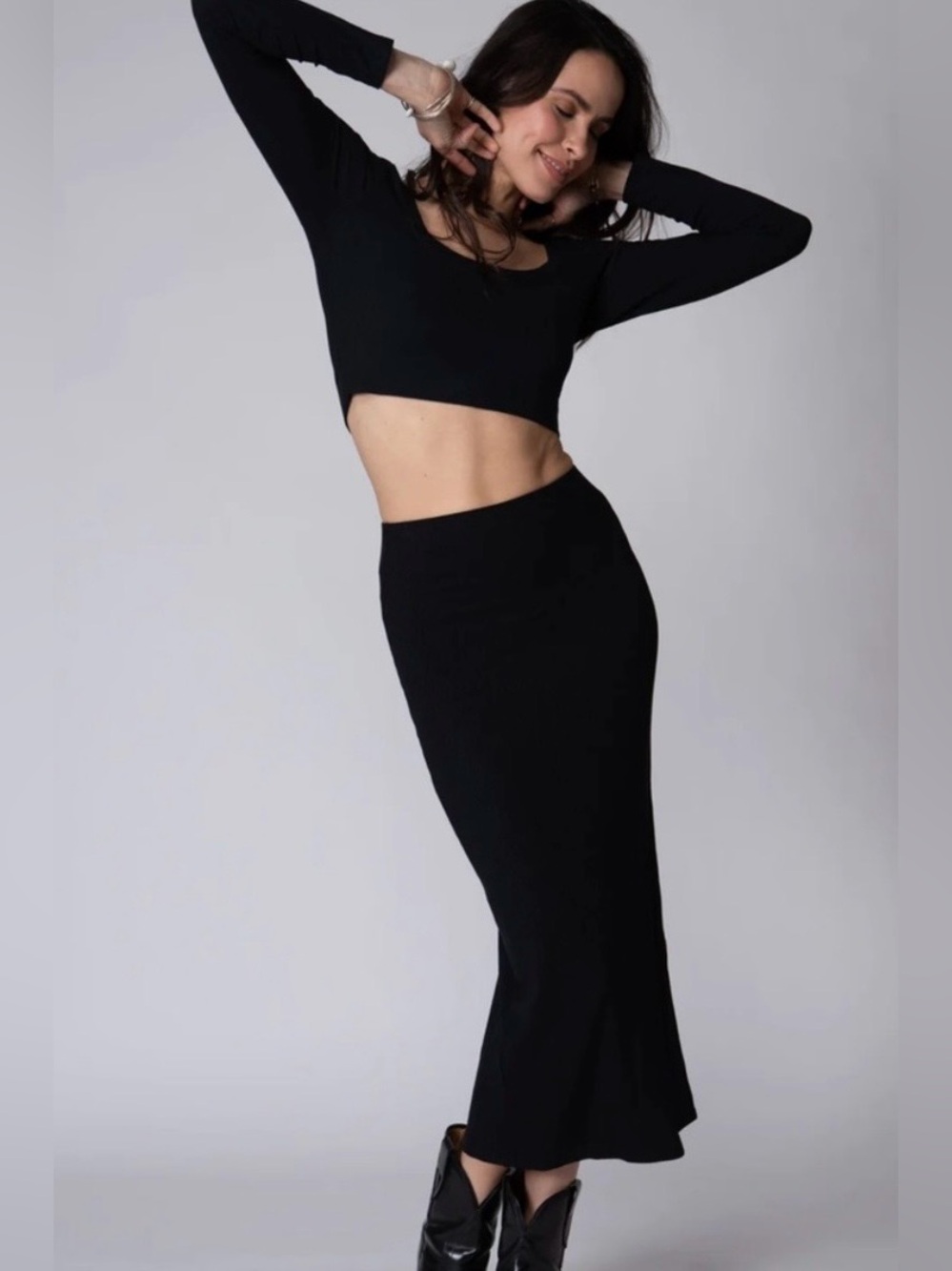Stillwater The Classic Rib Black Midi Skirt Size Small‎